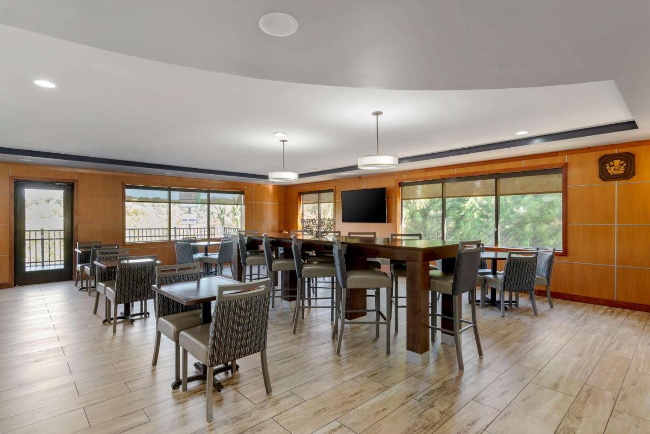 Comfort Suites Stockbridge Atlanta South Екстер'єр фото